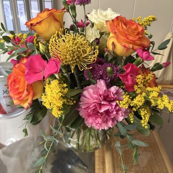 Willow and Star Flowers - Florists Near Me - Indianapolis, Indiana