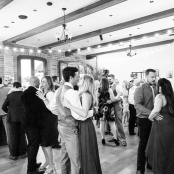 Hinman Vineyards - Inside - Wine Tasting Room Near Me - Eugene, Oregon
