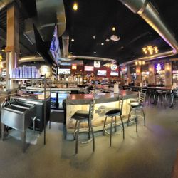 Jexal's Pizza & Wing Zeria - Just before the evening rush
