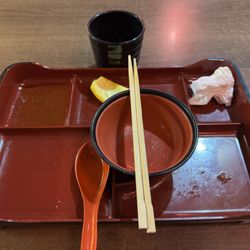 Remains of bento box~