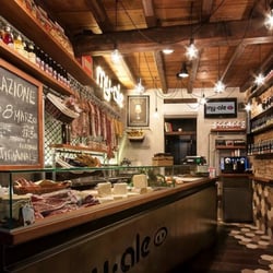 MY-ALE - Birra artigianale italiana salumi e formaggi biologici, pizza e pane al farro, panini farciti e pizza ripiena. Zabaione.