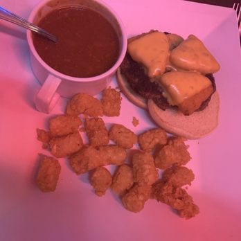 The Rubi Slipper - Mac and cheese burger - Desserts Near Me - Alamosa, Colorado The Rubi Slipper - Mac and cheese burger - Desserts Near Me - Alamosa, Colorado