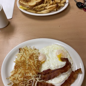 Loaded Cafe - Perfect eggs over easy - Breakfast & Brunch Near Me - Gardena, California