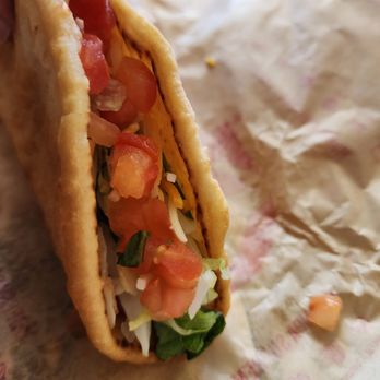 Taco Bell - Steak chalupa - Fast Food Near Me - Gilroy, California