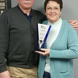 Comfort Keepers - Anne and Jim Wilson, owners of Comfort Keepers in Illinois, pictured here with the "Best of Homecare Leader in Excellence Award"