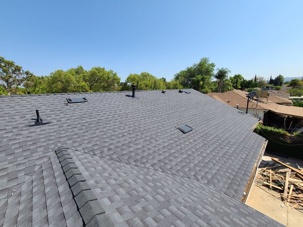 Slide of CAL Roofing Expert