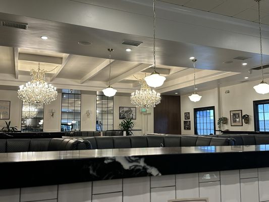 Hob Nob Hill by null