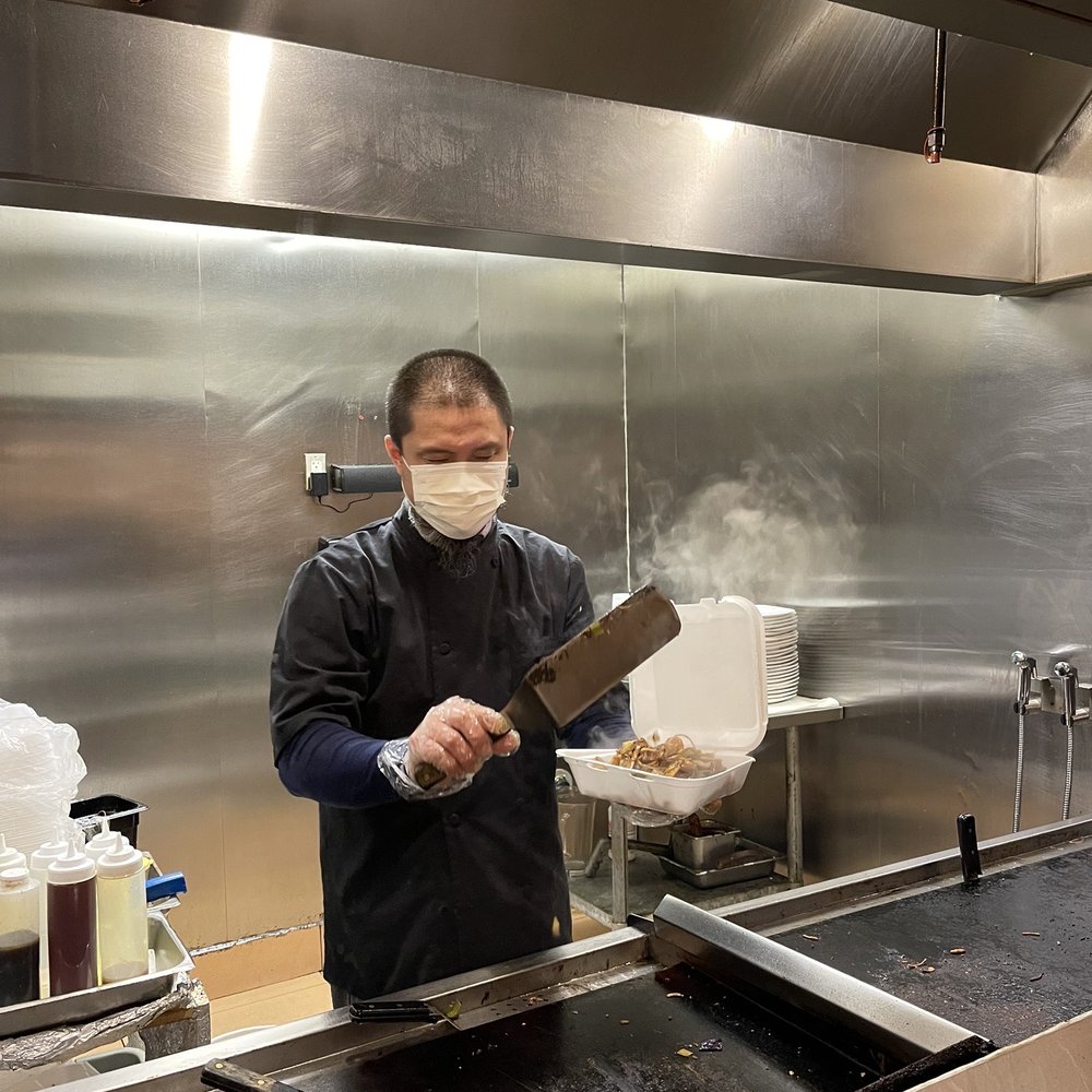 Lucky Dragon Buffet - Chef at the grill. - Chinese Near Me - North Bend, Oregon Lucky Dragon Buffet - Chef at the grill. - Chinese Near Me - North Bend, Oregon