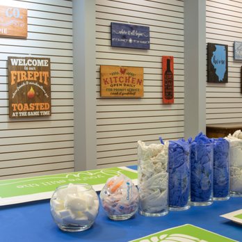 Paint N Board - Paint & Sip Near Me - Niles, Illinois