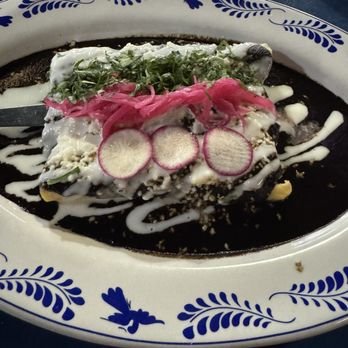 La Gloria - It was a dam shame. The playing was spectacular! I could've just eaten mole sauce I would. Enchiladas oaxaquenas. - Mexican Near Me - San Antonio, Texas