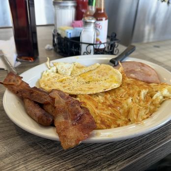 Jerry’s Cafe - 12. Grand Combo - Breakfast & Brunch Near Me - Hesperia, California Jerry’s Cafe - 12. Grand Combo - Breakfast & Brunch Near Me - Hesperia, California