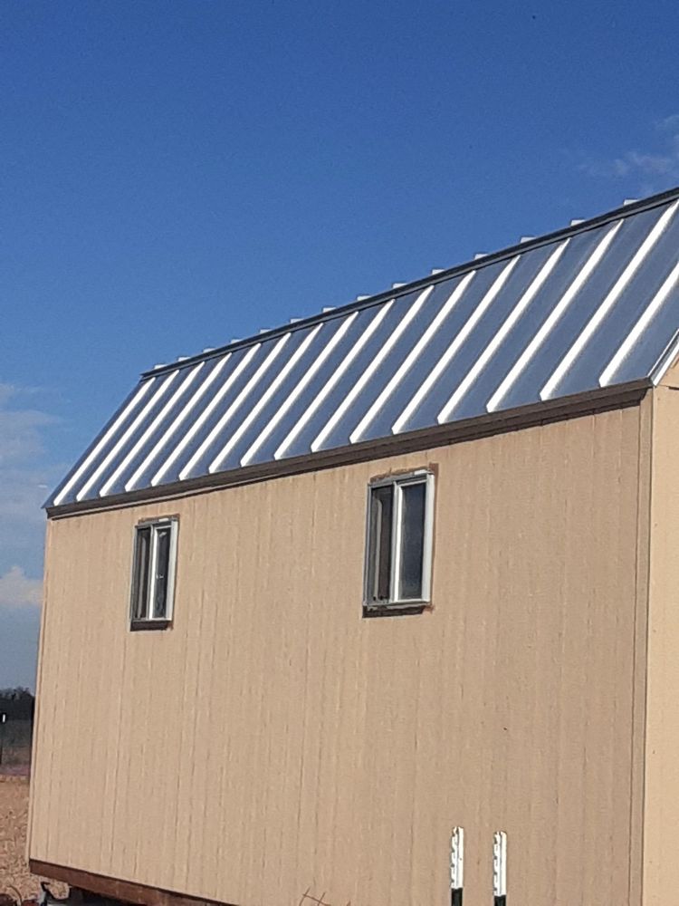 Slide of Leo's S & S Roofing