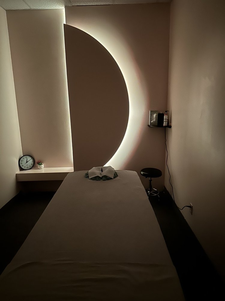 SUNSHINE MASSAGE - Updated August 2024 - 11 Photos & 28 Reviews - 171 W ...