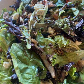 Global Brew Tap House - Salad of the day.  Had mixed greens, raspberry vinaigrette, blueberries, pecans, & Gorgonzola cheese. - Brewpubs Near Me - O'fallon, Illinois
