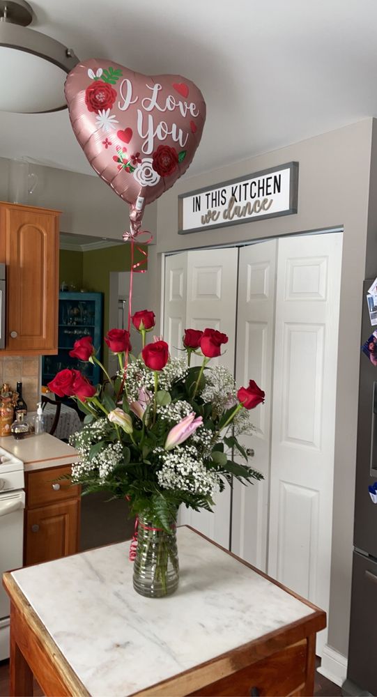 LEWIS FLORIST Updated September 2024 28 Reviews 147 US Hwy 45