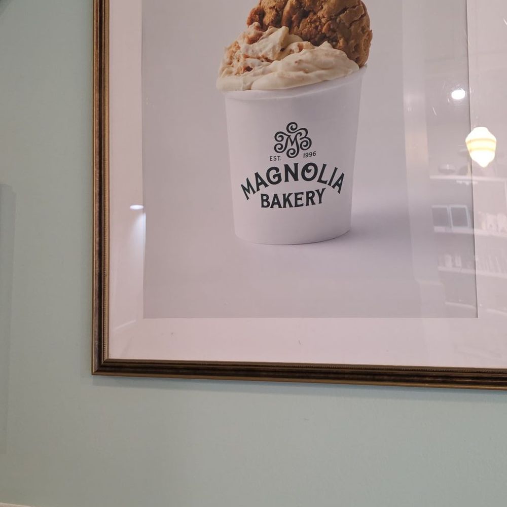 Magnolia Bakery - Inside - Bakeries Near Me - Chicago, Illinois