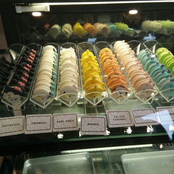 Daan Go Cake Lab - Look at the flavours of these cute macaroons! - Desserts Near Me - Toronto, Ontario