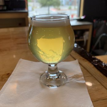 North 5th Brewing - Single Layer Jacket cream ale - Breweries Near Me - North Las Vegas, Nevada North 5th Brewing - Single Layer Jacket cream ale - Breweries Near Me - North Las Vegas, Nevada