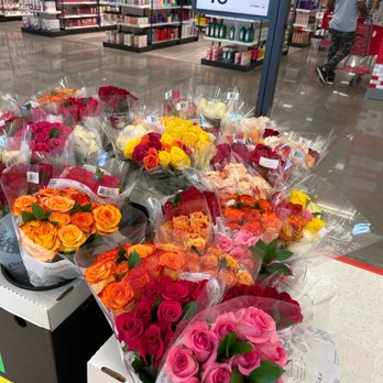Target - Good pricing on roses - Department Stores Near Me - Cedar Park, Texas