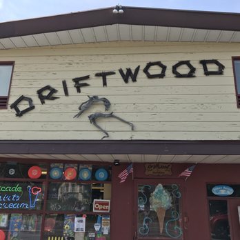 Driftwood Summer Shop - Ice Cream & Frozen Yogurt Near Me - Dowagiac, Michigan