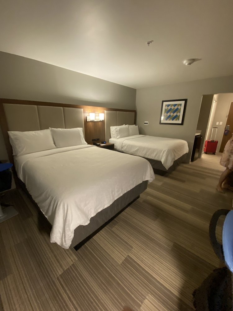 Holiday Inn Express & Suites Doral - Miami
