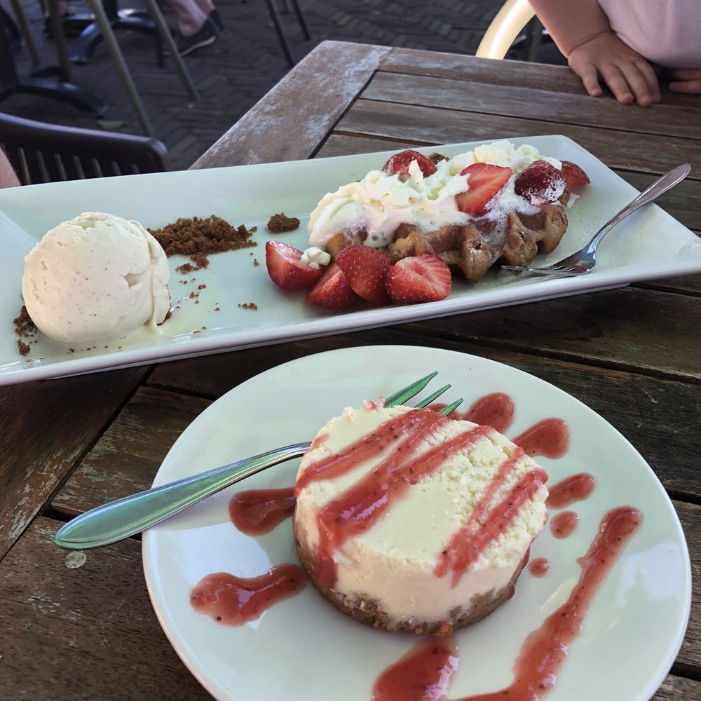 De Oude Melkhandel - Cafes Near Me - Leidschendam, ZH