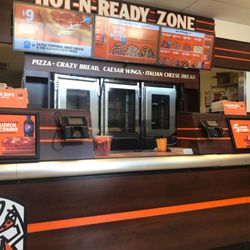 Little Caesars - Counter