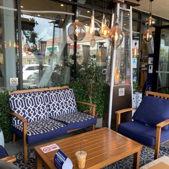 Paris Baguette - Adorable outdoor patio! - Bakeries Near Me - Diamond Bar, California Paris Baguette - Adorable outdoor patio! - Bakeries Near Me - Diamond Bar, California