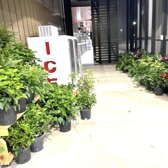Alexander’s Heritage Market - Outside entryway - Grocery Near Me - Gonzales, Louisiana