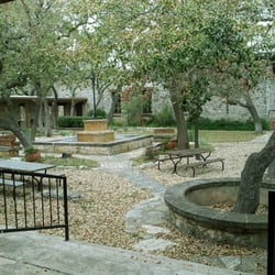St Stephen's Episcopal School - Upper courtyard