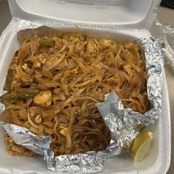 My Thai and Vegan - Pad Thai (chicken & shrimp) - Thai Near Me - Irving, Texas My Thai and Vegan - Pad Thai (chicken & shrimp) - Thai Near Me - Irving, Texas