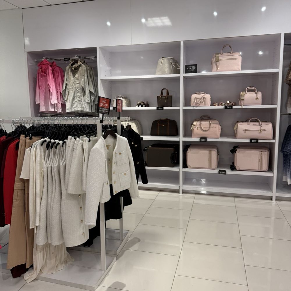 Michael Kors Outlet - Accessories Near Me - Charlotte, North Carolina Michael Kors Outlet - Accessories Near Me - Charlotte, North Carolina