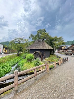 Oshino hakkai by null