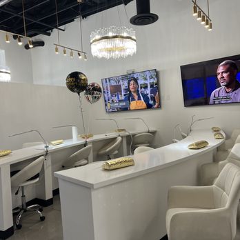 The Beauty Bar Nails and Lashes - Nail Salons Near Me - Las Vegas, Nevada