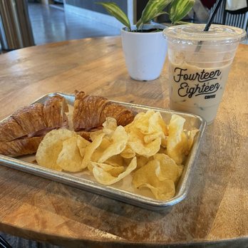 1418 Coffee - The Drake with Salt and vinegar chips - Coffee & Tea Near Me - Prosper, Texas