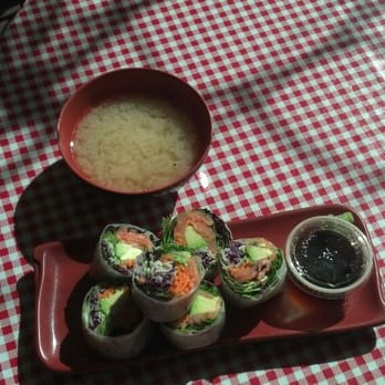 Koriente - Miso soup and smoked salmon roll - Asian Fusion Near Me - Austin, Texas Koriente - Miso soup and smoked salmon roll - Asian Fusion Near Me - Austin, Texas