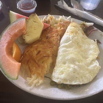Hannah and Nate's - Bacon and green chili omelette, egg whites. - Breakfast & Brunch Near Me - Albuquerque, New Mexico