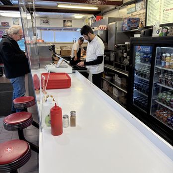 White Rose Hamburgers - Burgers Near Me - Highland Park, New Jersey