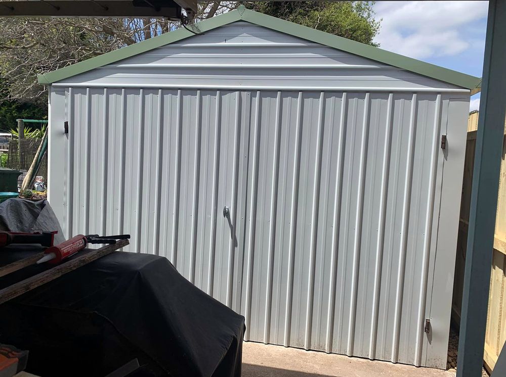 Slide of Fruitvale Roofing