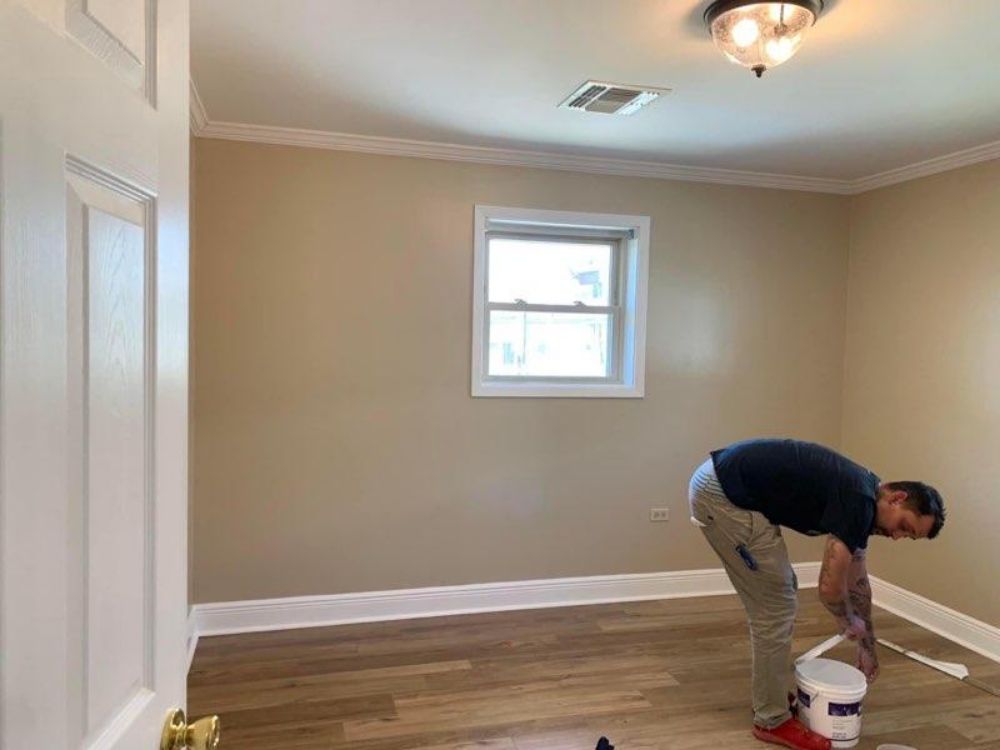 Slide of Handyman Express