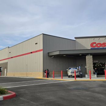 Costco Wholesale - Wholesale Stores Near Me - Visalia, California
