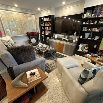 Cleaning by Renato - Living room - Home Cleaning Near Me Cleaning by Renato - Living room - Home Cleaning Near Me