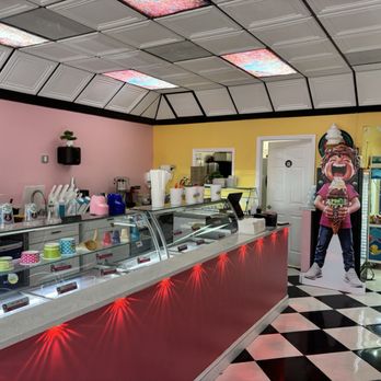 Ice Sssscreamin - Inside - Ice Cream & Frozen Yogurt Near Me - Cape Coral, Florida Ice Sssscreamin - Inside - Ice Cream & Frozen Yogurt Near Me - Cape Coral, Florida
