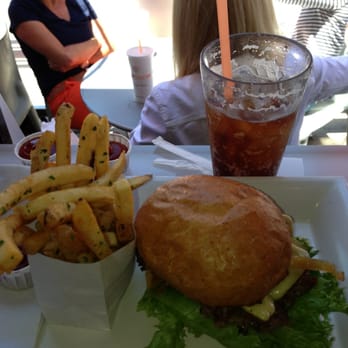 Burger Lounge - Burgers Near Me - La Jolla, California Burger Lounge - Burgers Near Me - La Jolla, California