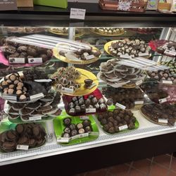 Yo Pop Etc - Classic custom chocolate candies