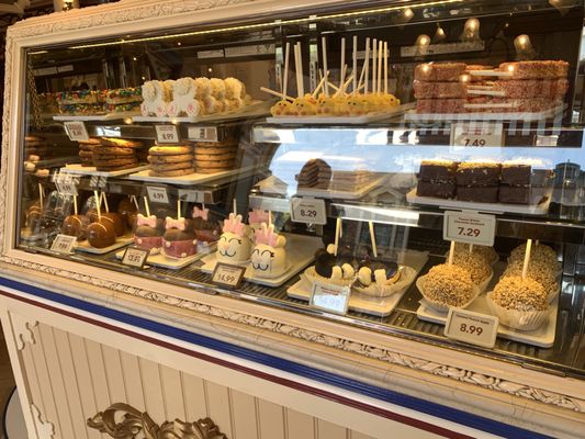 Candy Palace and Candy Kitchen by null