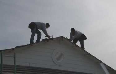 Roof Maintenance - Jay's Roofing offers fully customizable roof maintenance and service plans designed to fit your needs.
