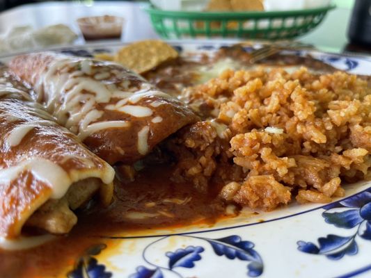 United Mariscos Y Birrieria by null