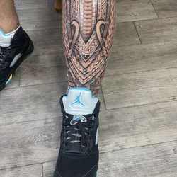 The Needle Lounge - Tribal design