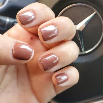 Gorgeous Spa - Day of nails that quickly began to peel. Gel Mani - Nail Salons Near Me - Bakersfield, California